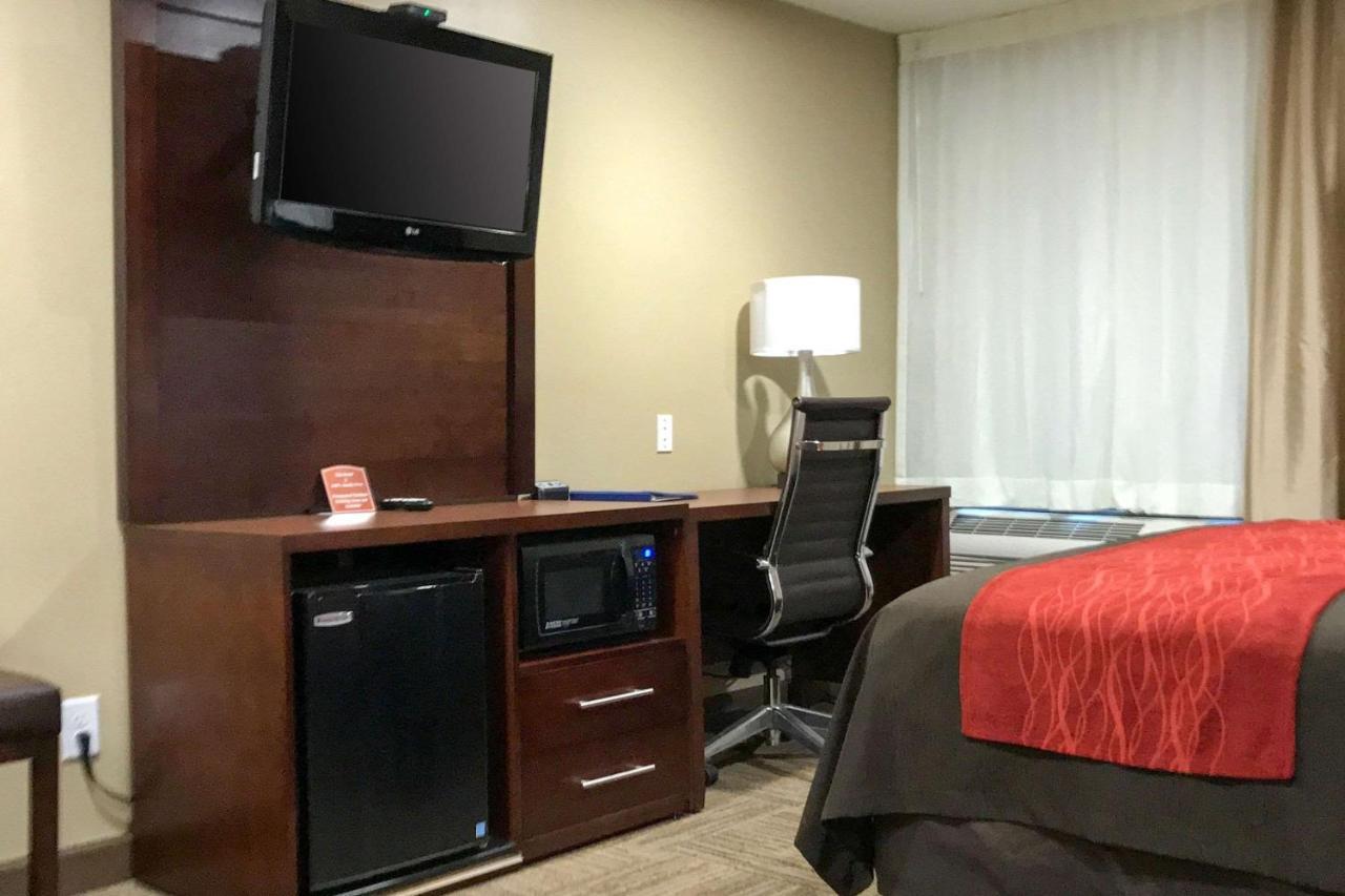 Giles Hotel Inn And Suites Pulaski Eksteriør billede