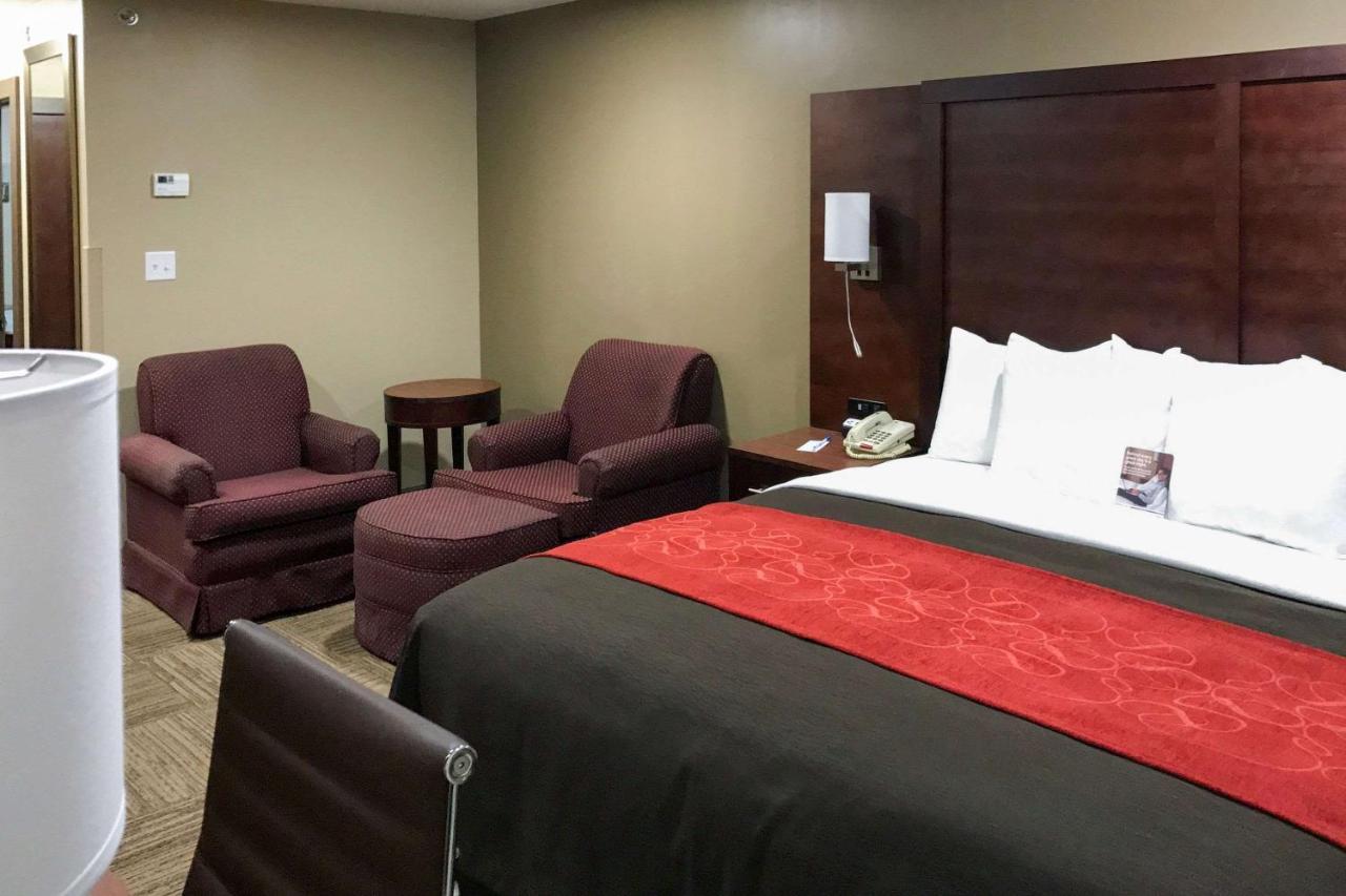 Giles Hotel Inn And Suites Pulaski Eksteriør billede