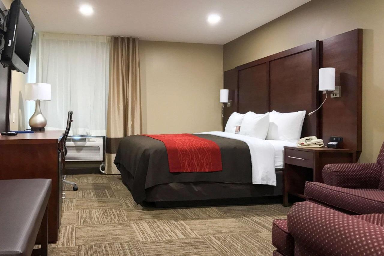 Giles Hotel Inn And Suites Pulaski Eksteriør billede