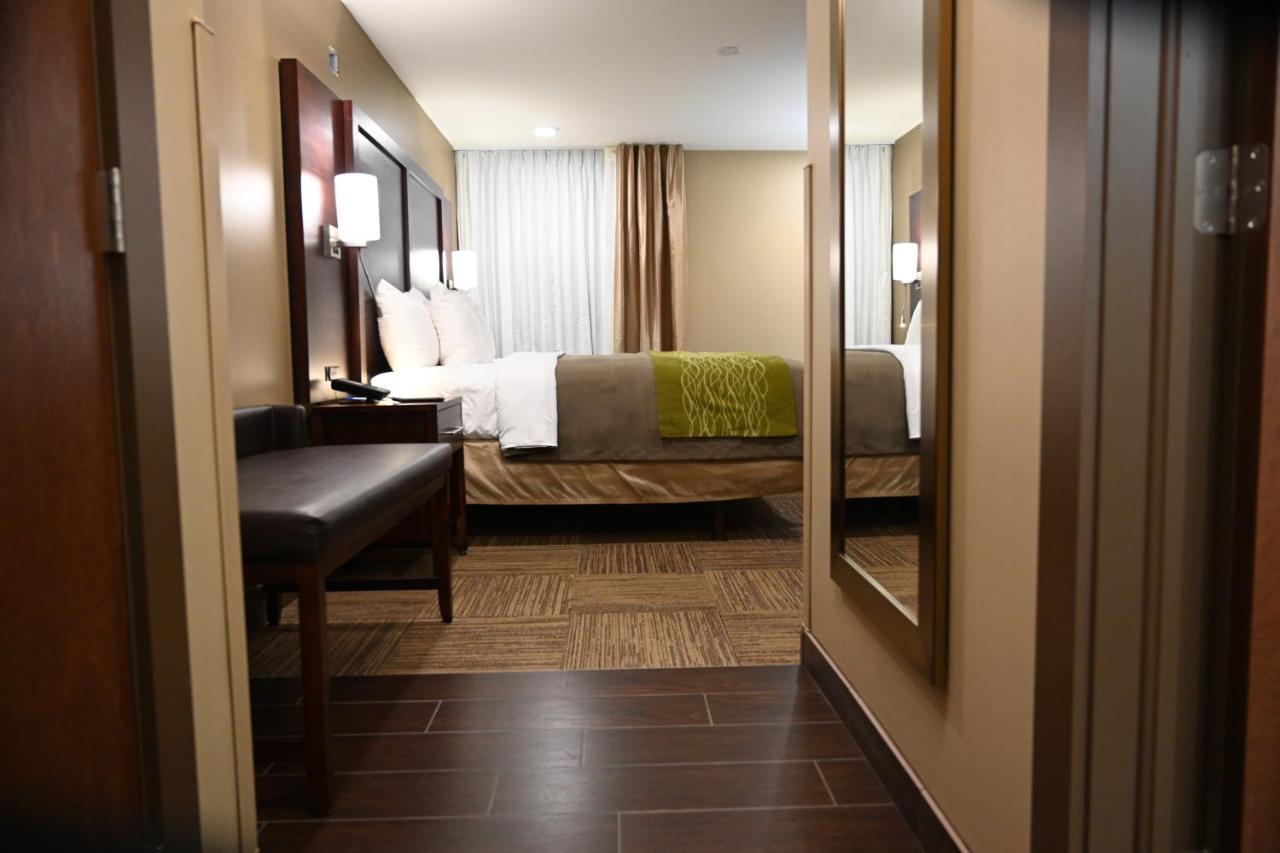 Giles Hotel Inn And Suites Pulaski Eksteriør billede