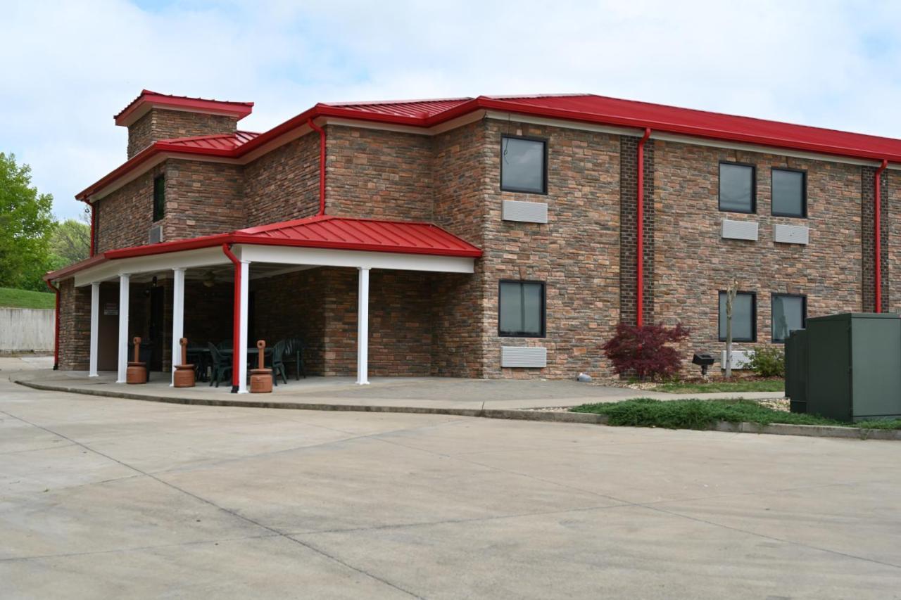 Giles Hotel Inn And Suites Pulaski Eksteriør billede