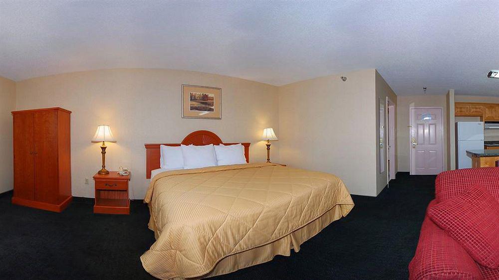 Giles Hotel Inn And Suites Pulaski Eksteriør billede